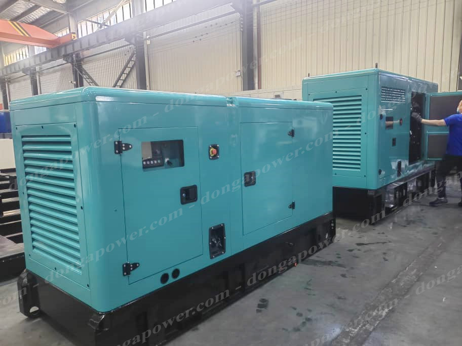 máy phát điện cummins 600kVA